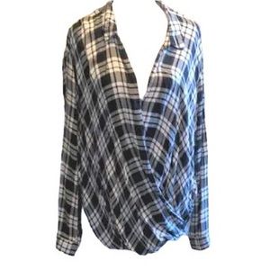 Gap plaid wrap top